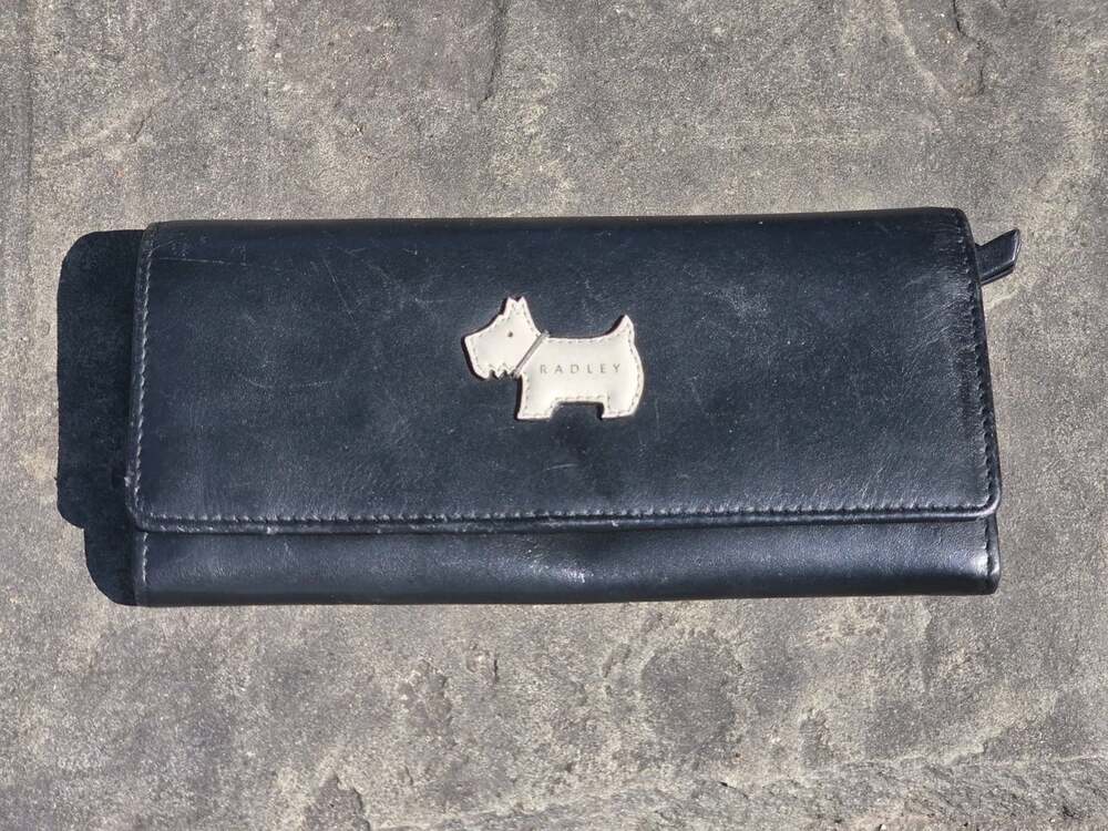 Radley London Heritage Black Leather Wallet Scottie Dog Logo Flapover Mantinee